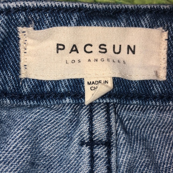 Pacsun Jean skirt with patches - Picture 3 of 3